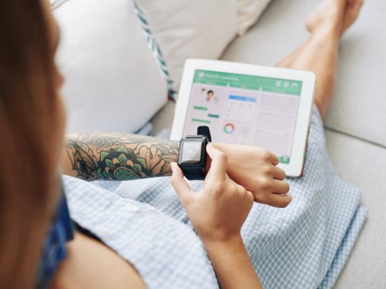 Gesundheitsversorgung wird smarter: VDE, ZVEH und ZVEI informieren